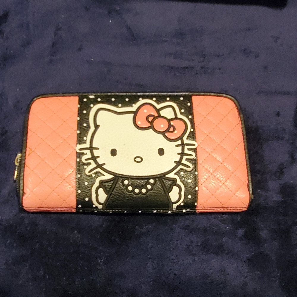 Hello Kitty Loungefly RARE Handbag - Picture 4 of 16